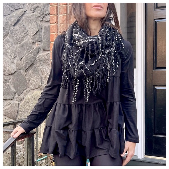 Boho Peplum Tiered Long sleeves top - Picture 1 of 4